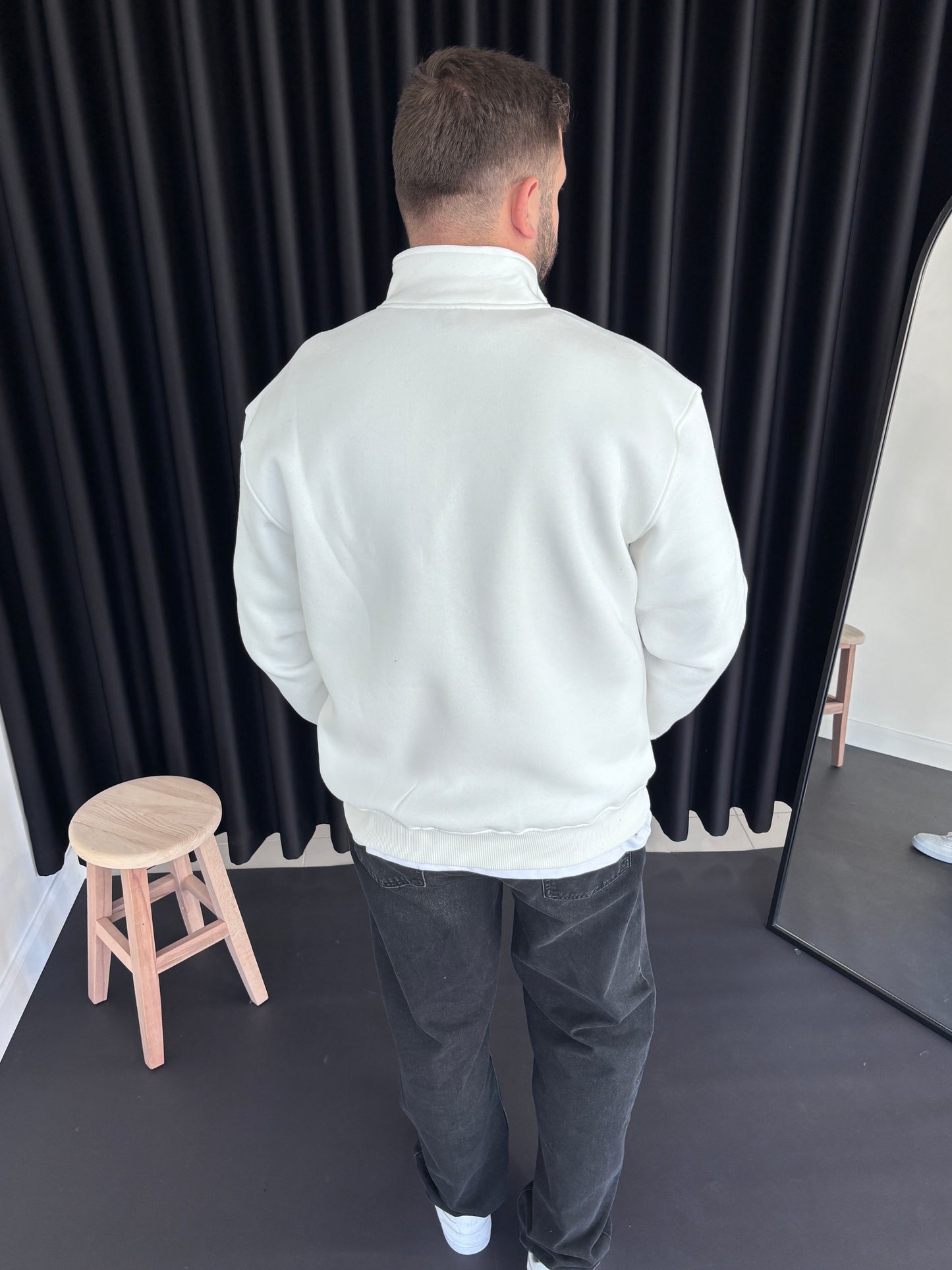 Plmrk Göğüs Nakışlı Sweatshirt