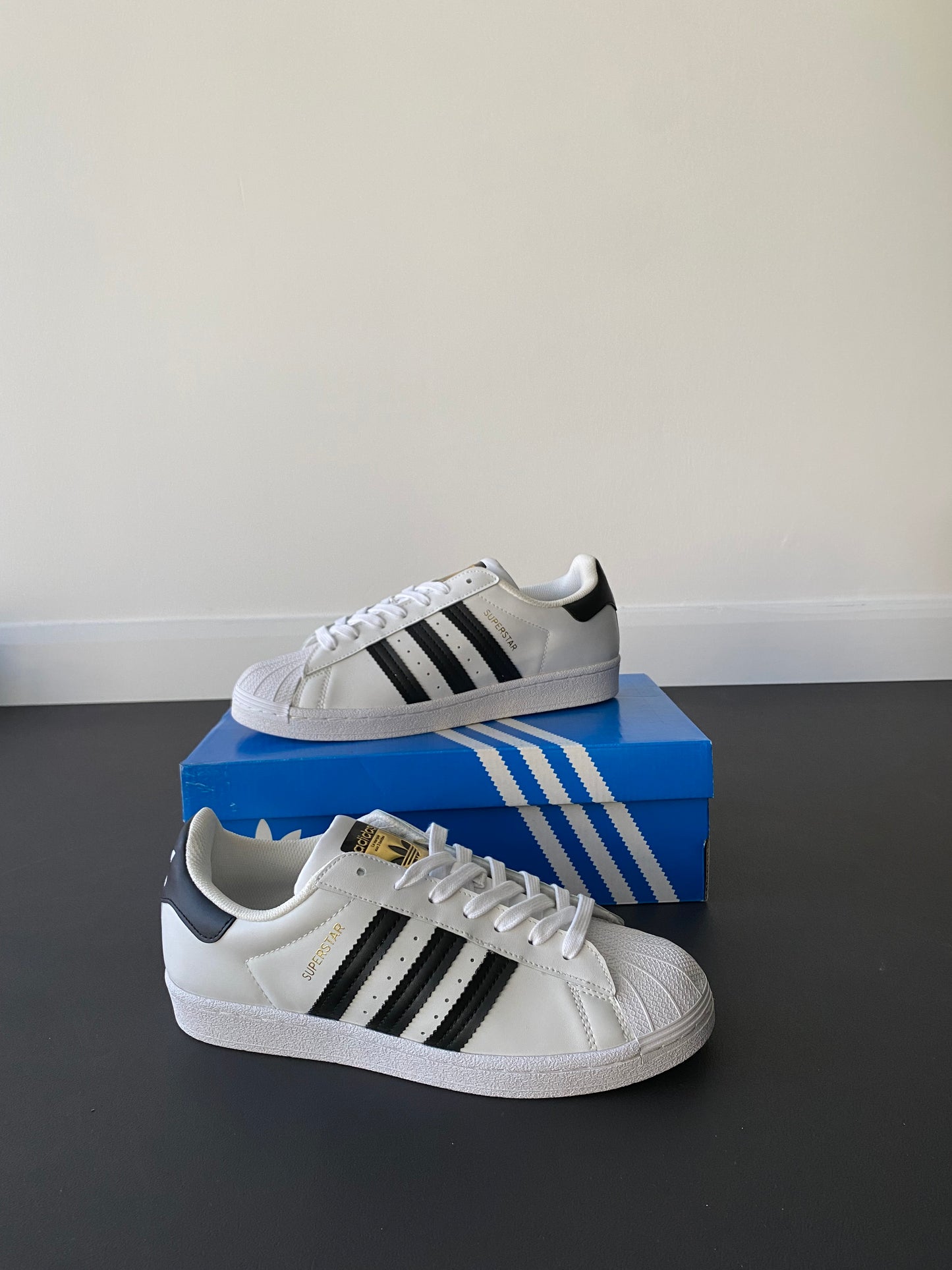 Adidas Superstar