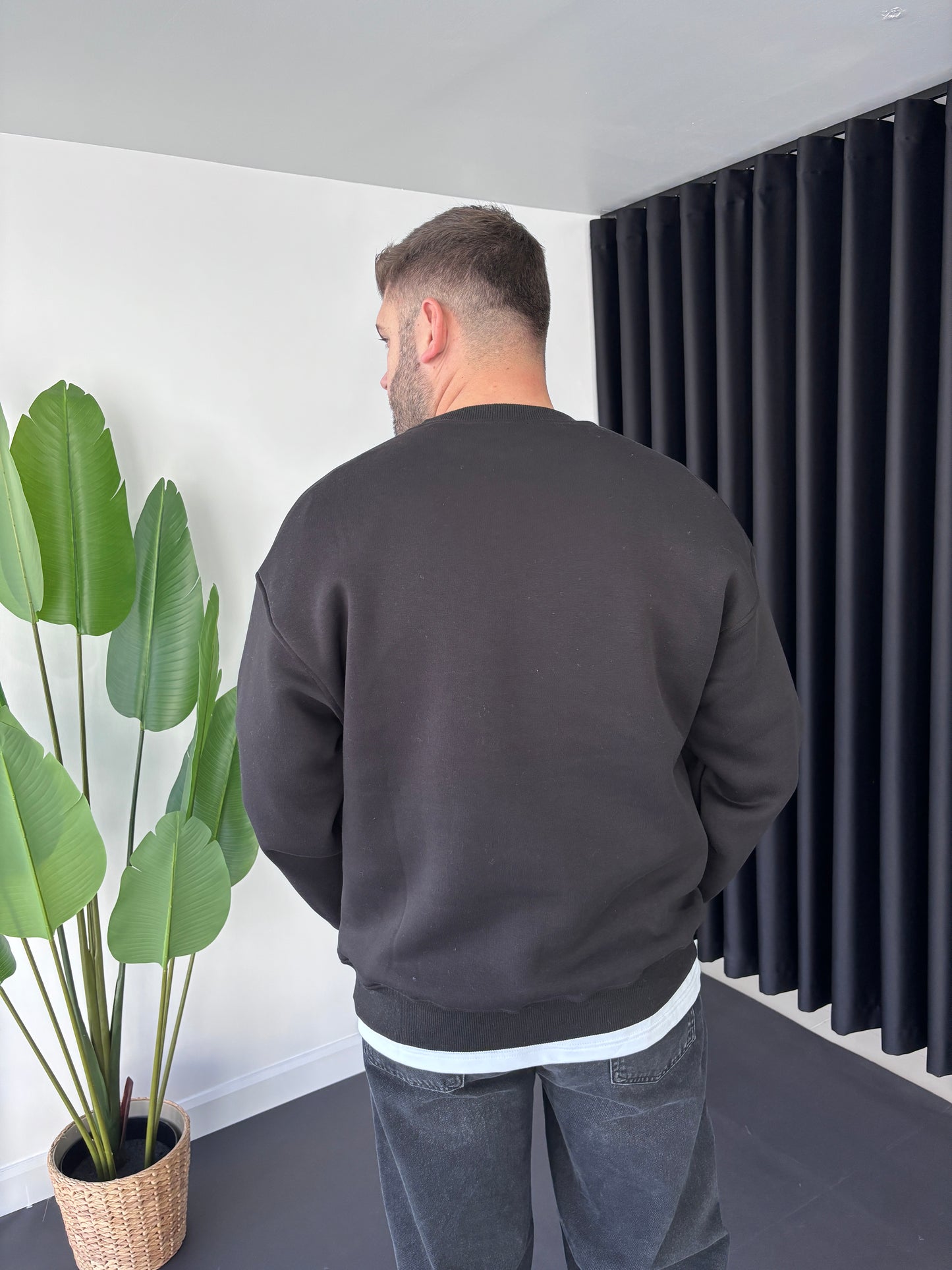 NK Göğüs Nakışlı Sweatshirt