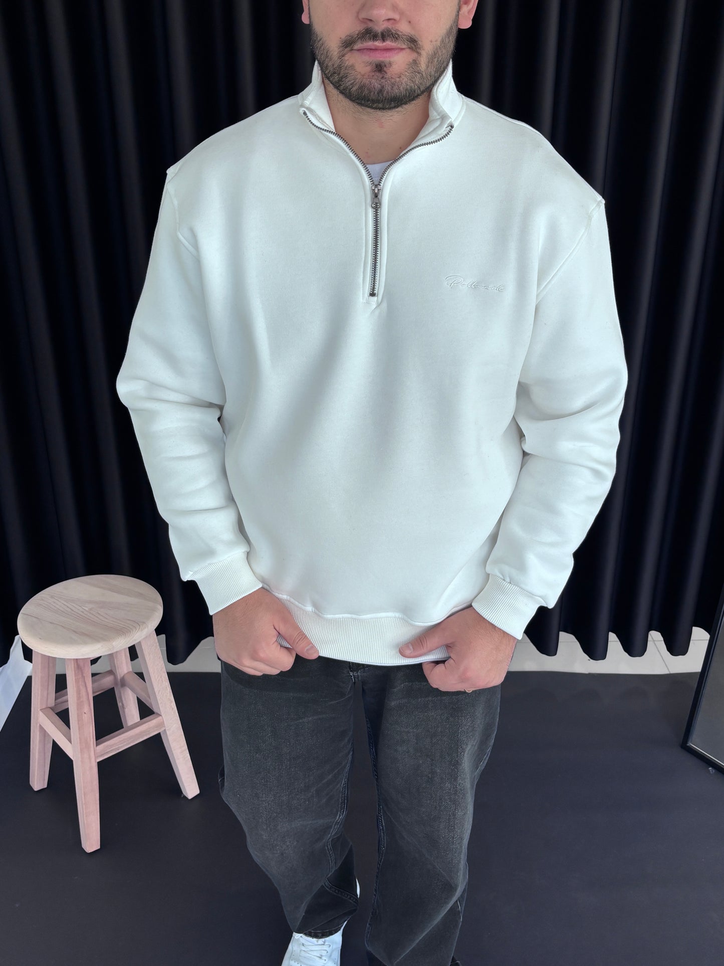 Plmrk Göğüs Nakışlı Sweatshirt