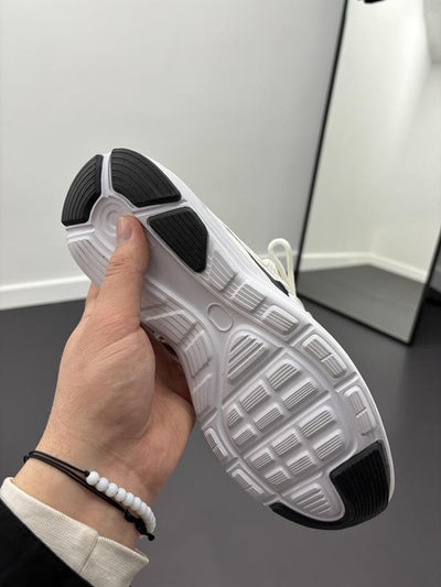 NIKE AYAKABI