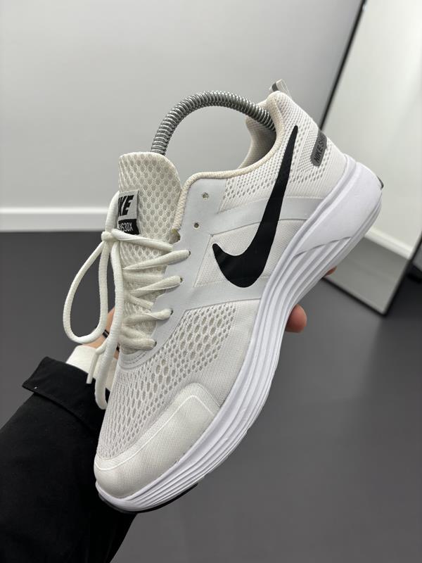 NIKE AYAKABI