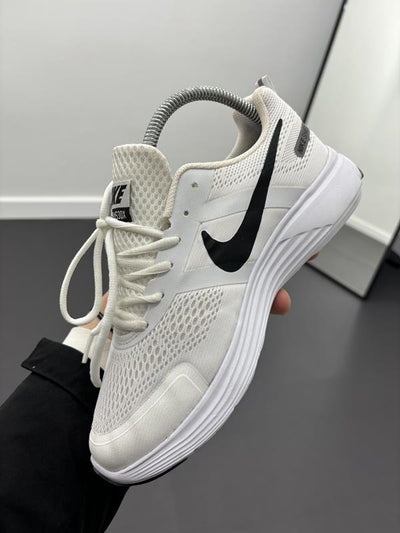 NIKE AYAKABI