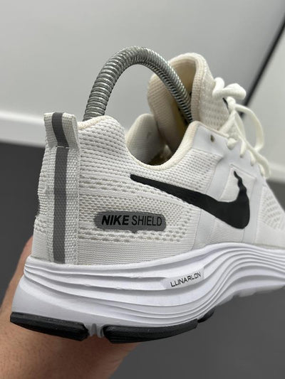 NIKE AYAKABI