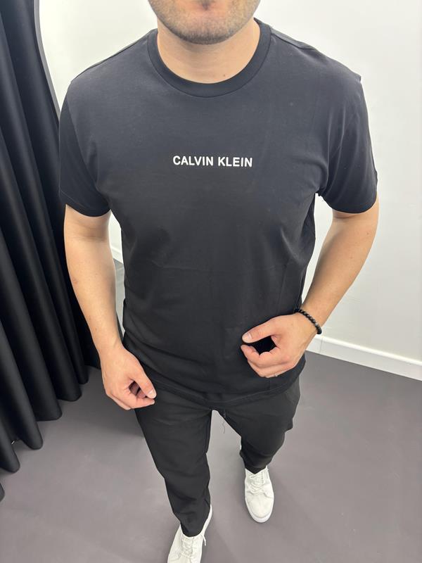 CALVIN KLEIN T-SHIRT