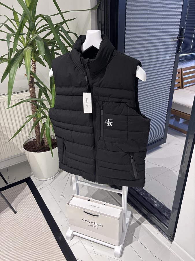 CALVIN KLEIN YELEK