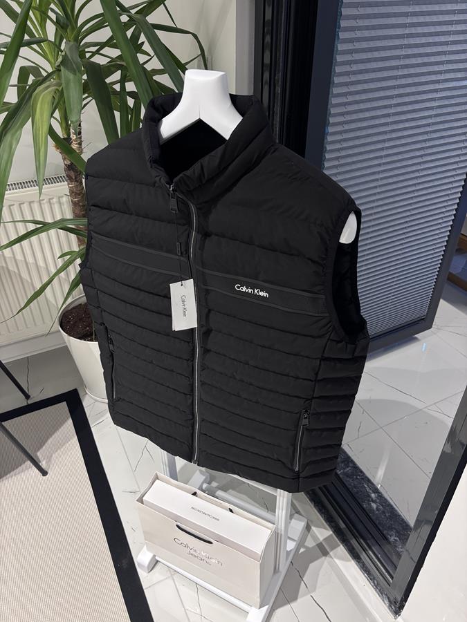 CALVIN KLEIN YELEK