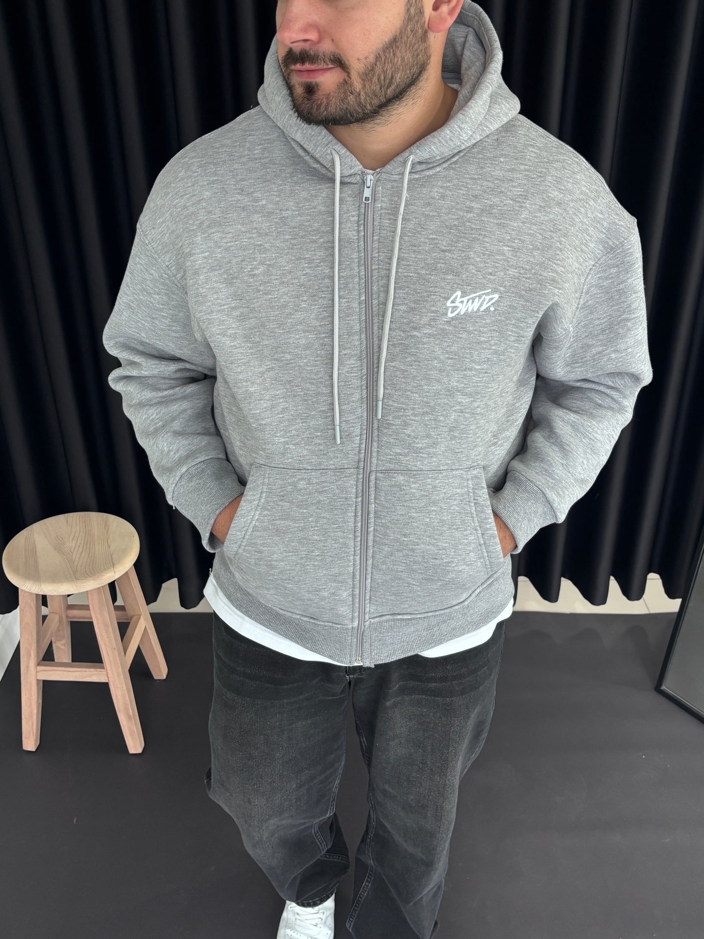 SW Göğüs Nakışlı Hırka