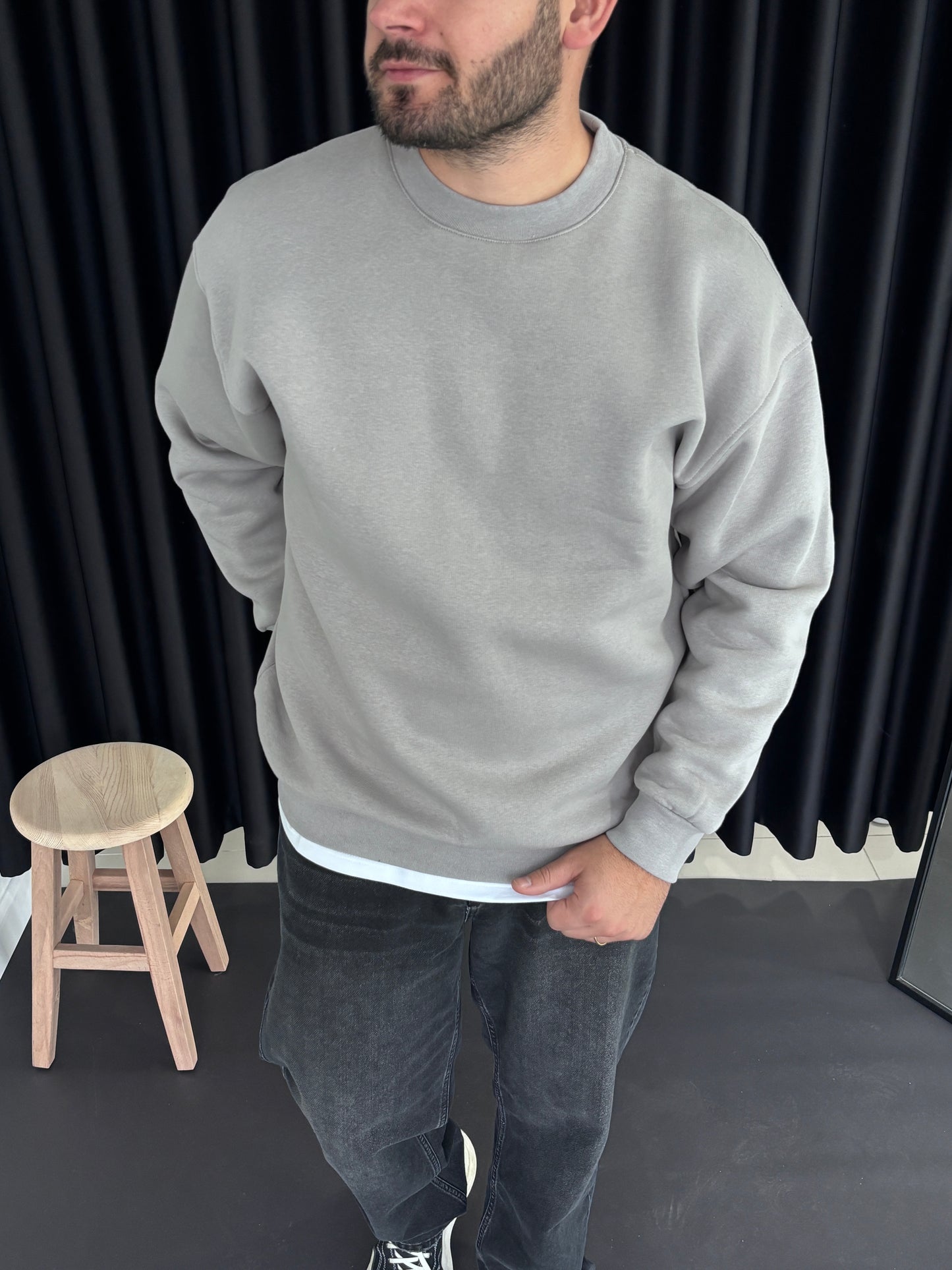 Jace Basic Sweatshirt