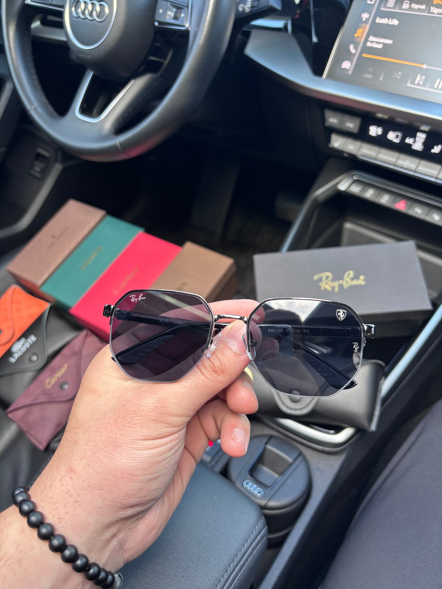 RB PREMİUM BLACK 001 GÖZLÜK
