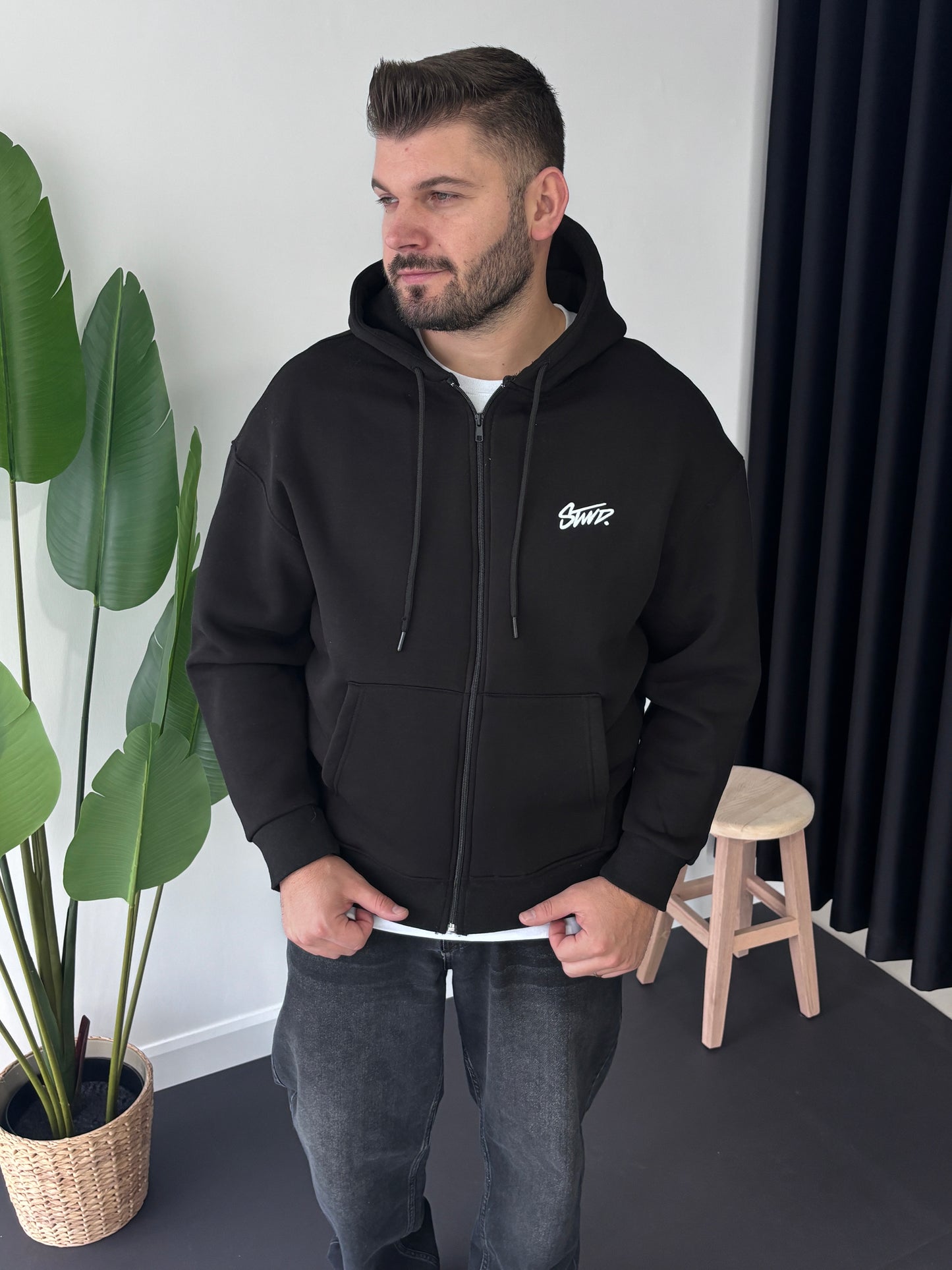 SW Göğüs Nakışlı Hırka