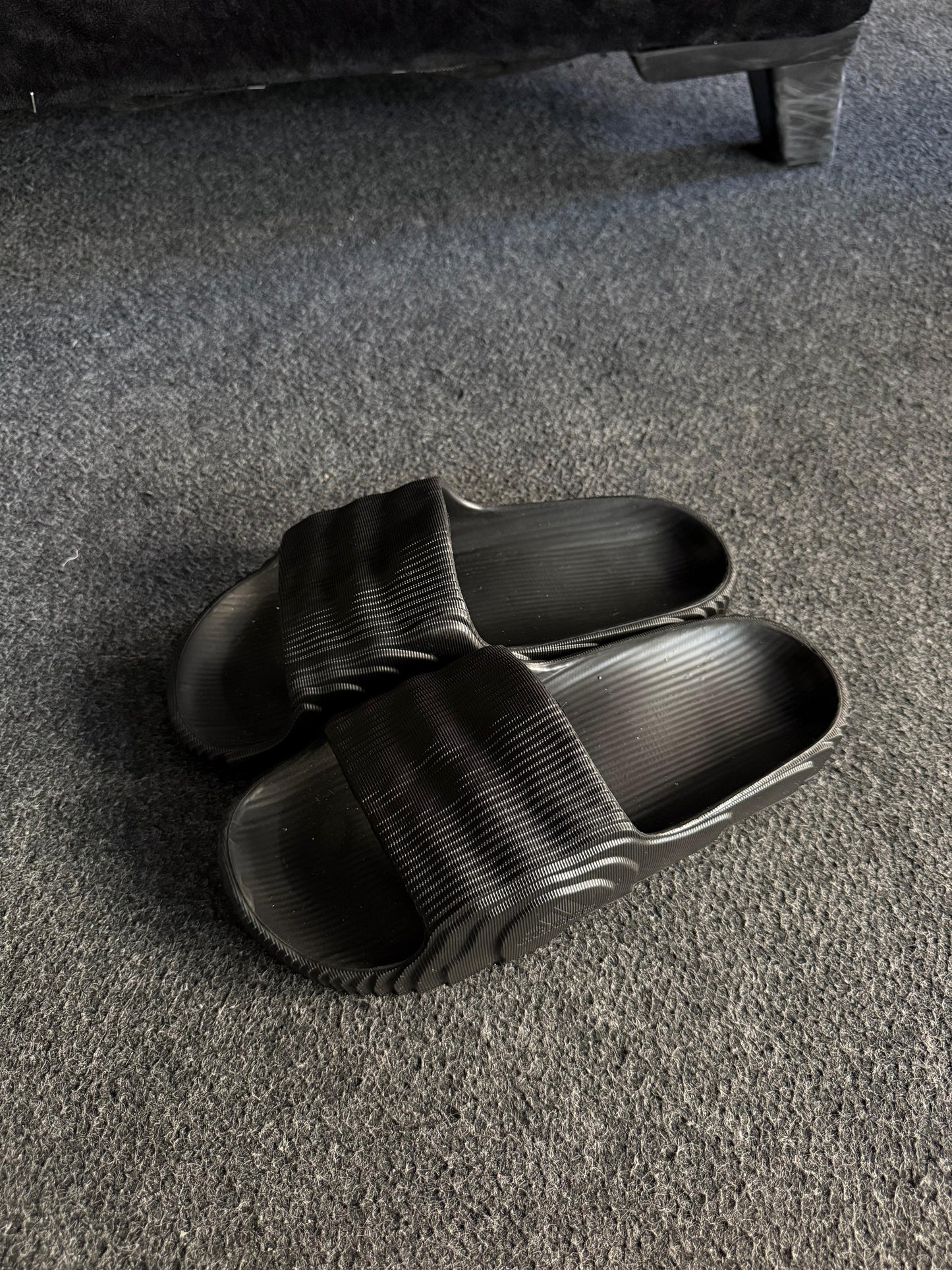 ADIDAS ADILETTE SİYAH TERLİK