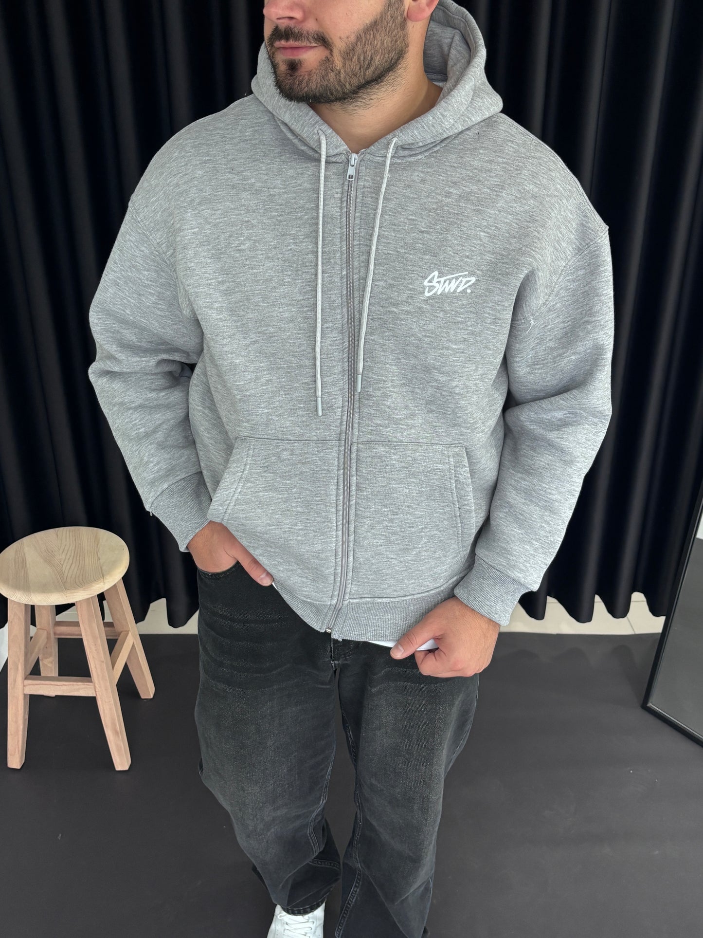 SW Göğüs Nakışlı Hırka