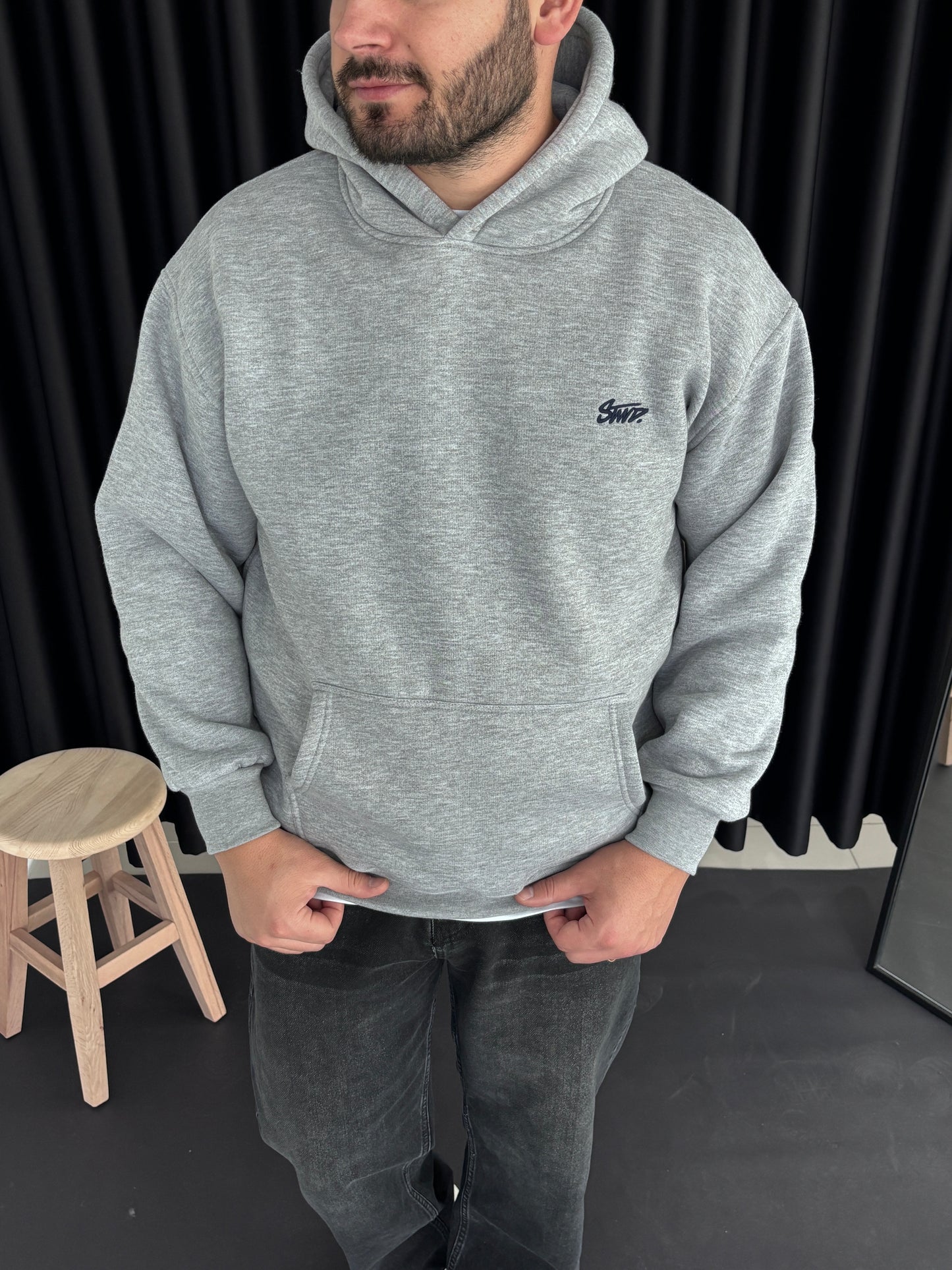 SW Kapşon Göğüs Nakışlı Sweatshirt