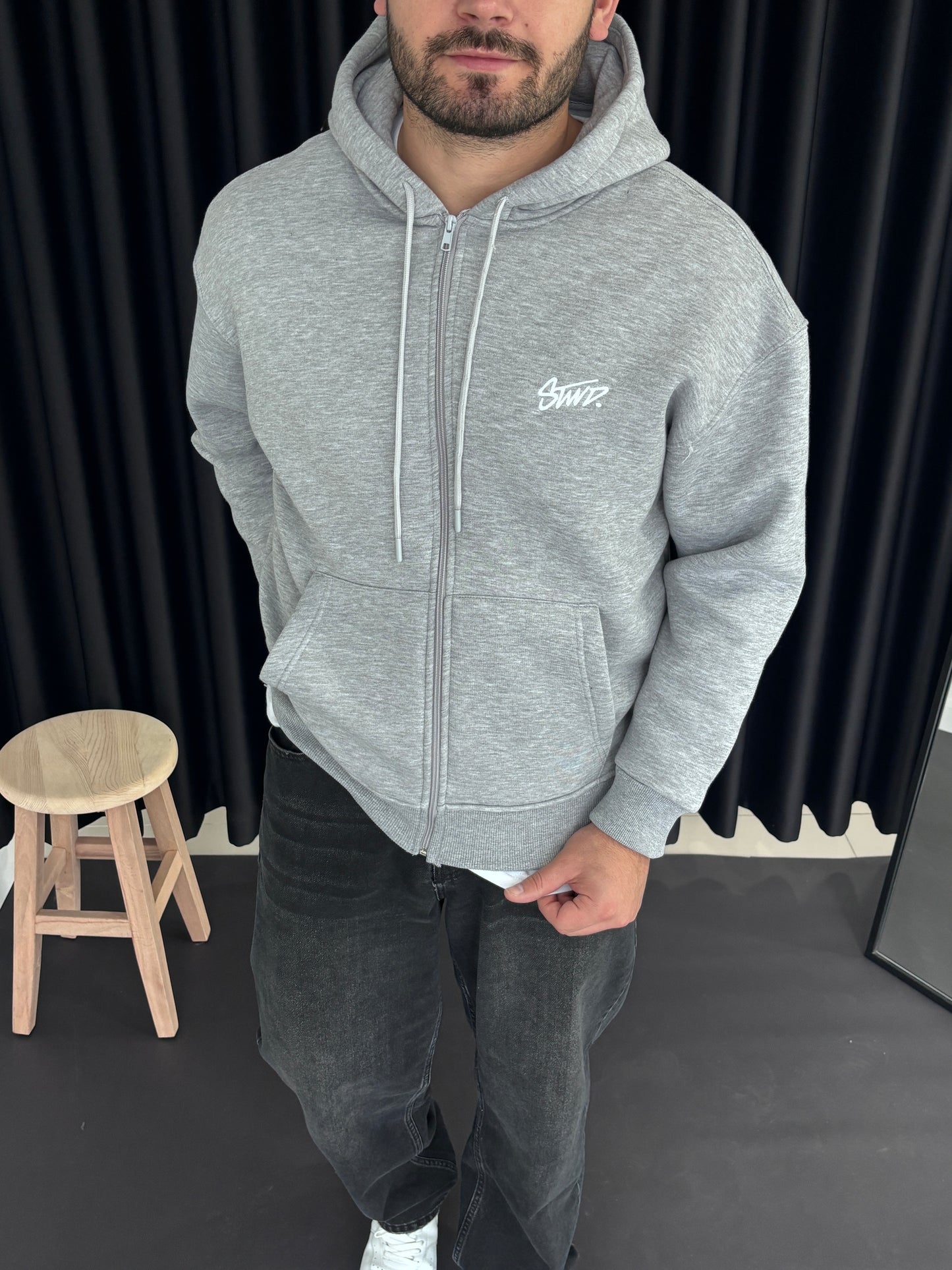 SW Göğüs Nakışlı Hırka