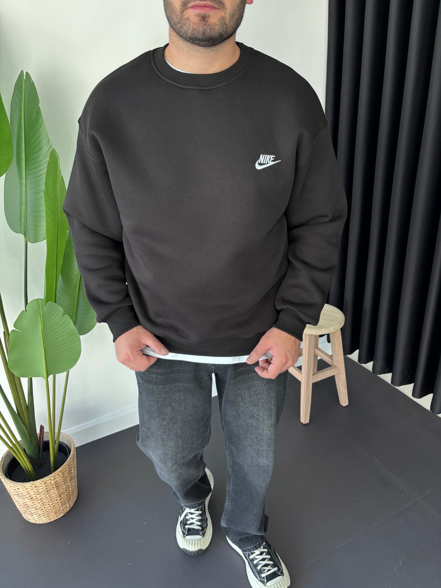 NK Göğüs Nakışlı Sweatshirt