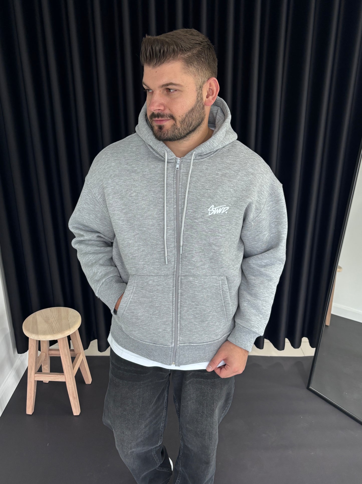 SW Göğüs Nakışlı Hırka