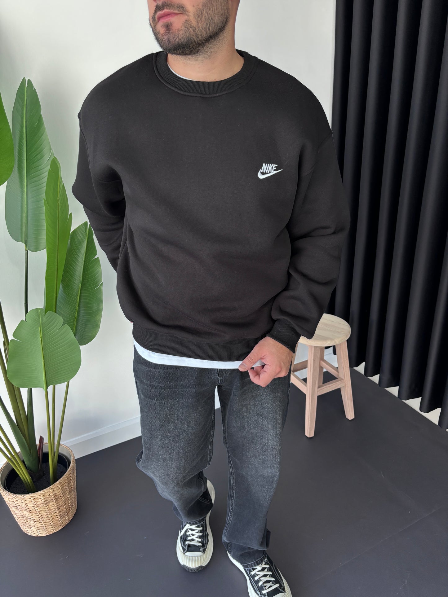 NK Göğüs Nakışlı Sweatshirt