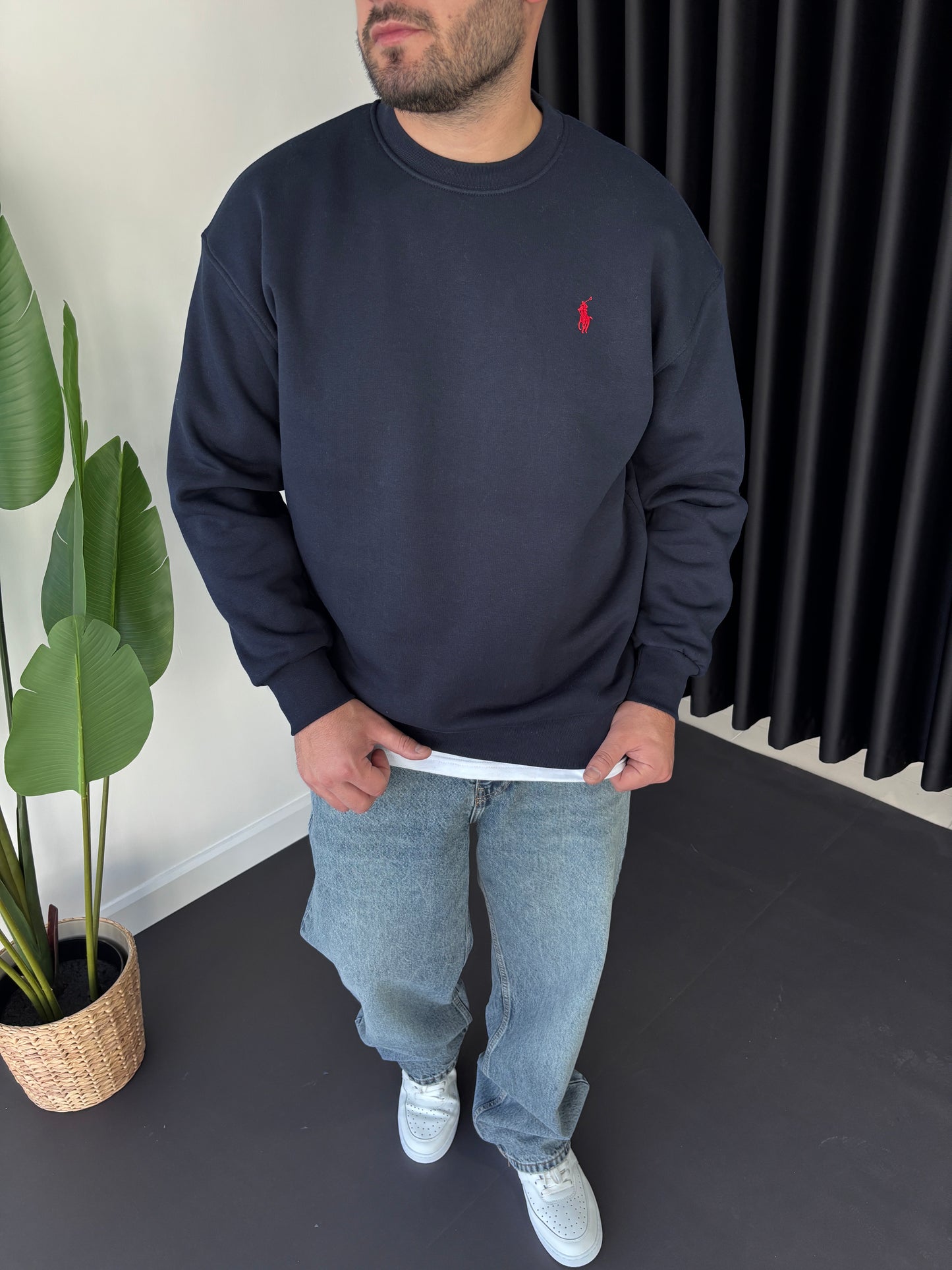 Pl Göğüs Nakışlı Sweatshirt