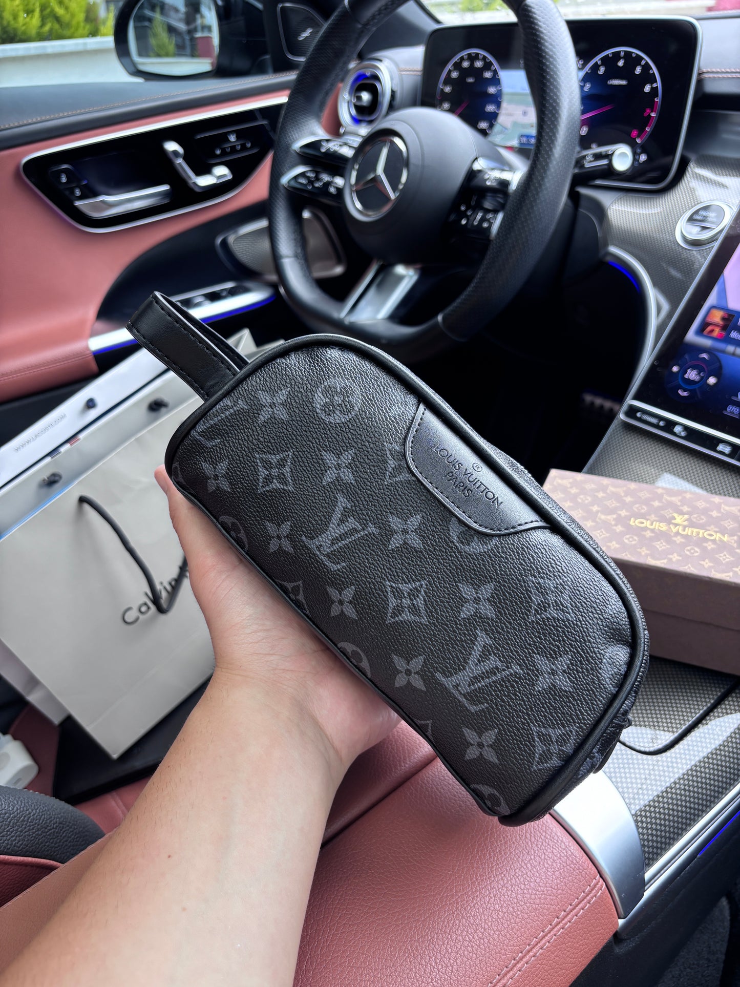 LV Premium 005 El Çantası