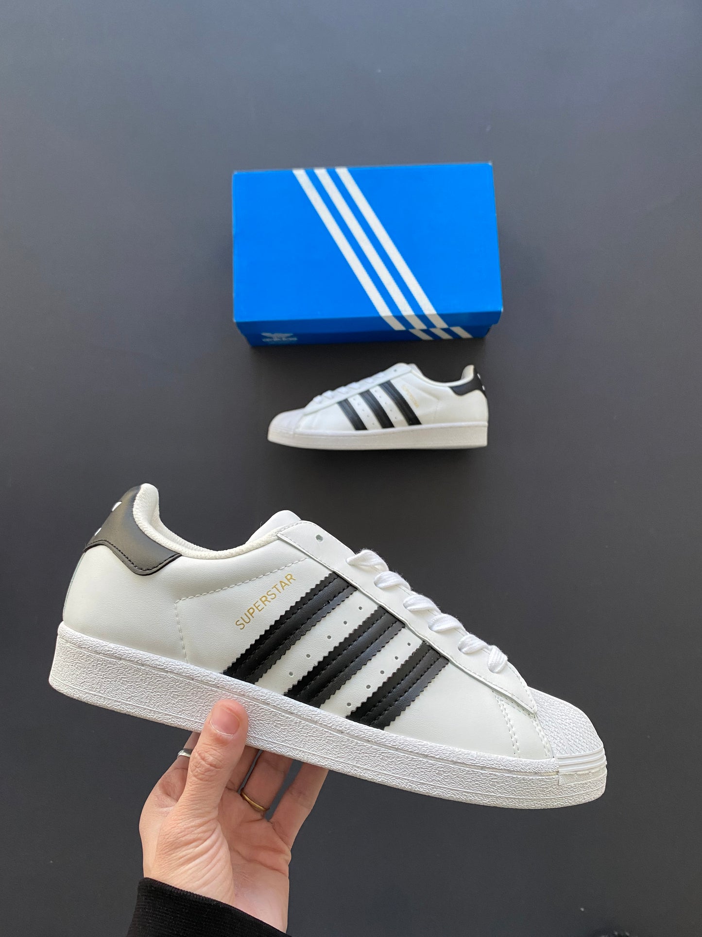Adidas Superstar