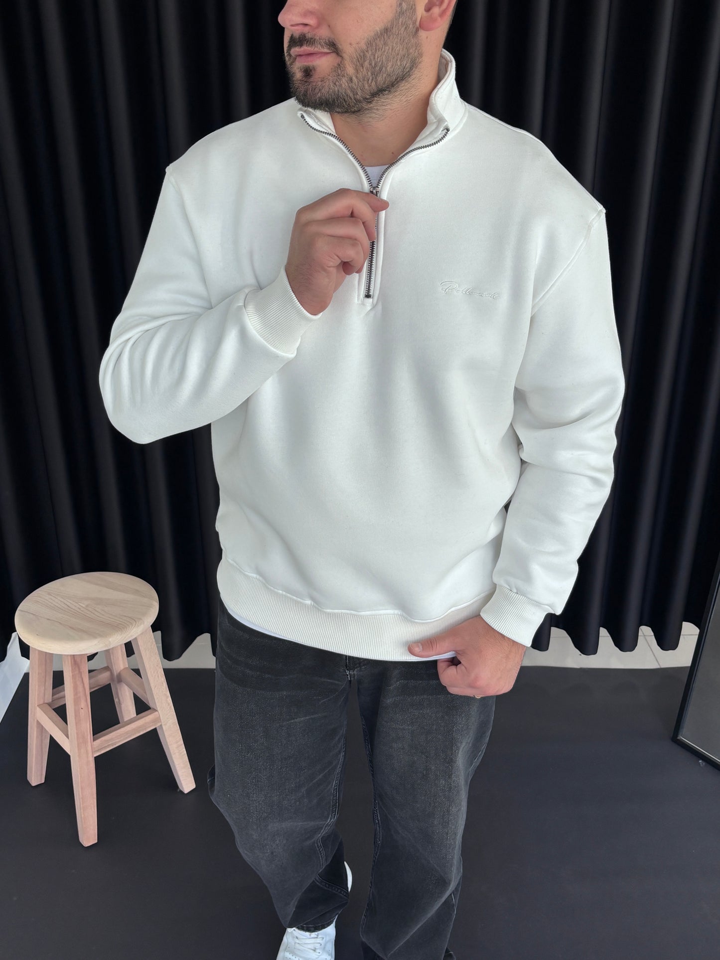 Plmrk Göğüs Nakışlı Sweatshirt